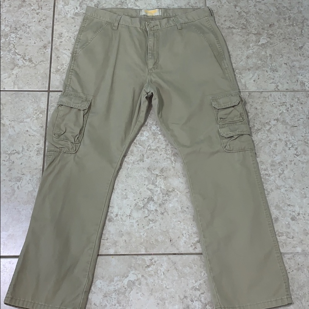 Wrangler Cargo Khaki Pants